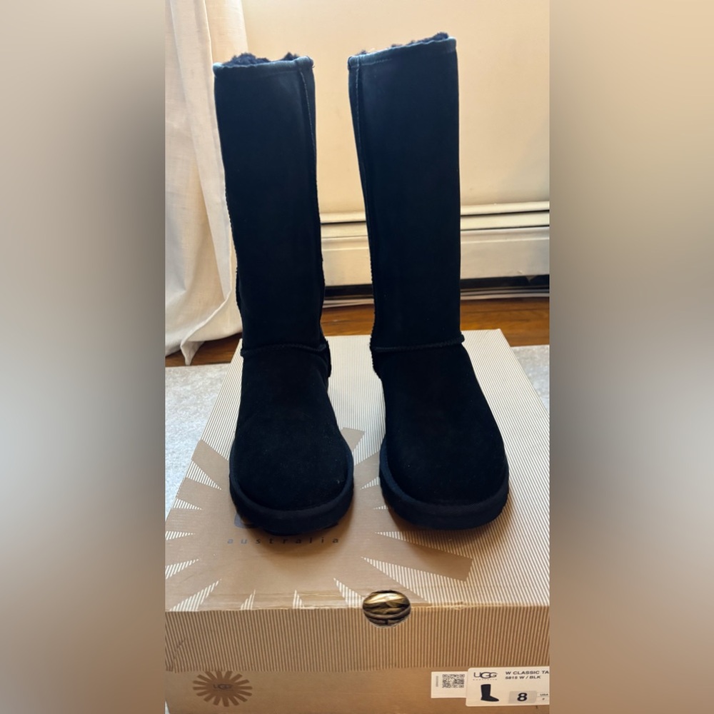 UGG CLASSIC TALL BOOT